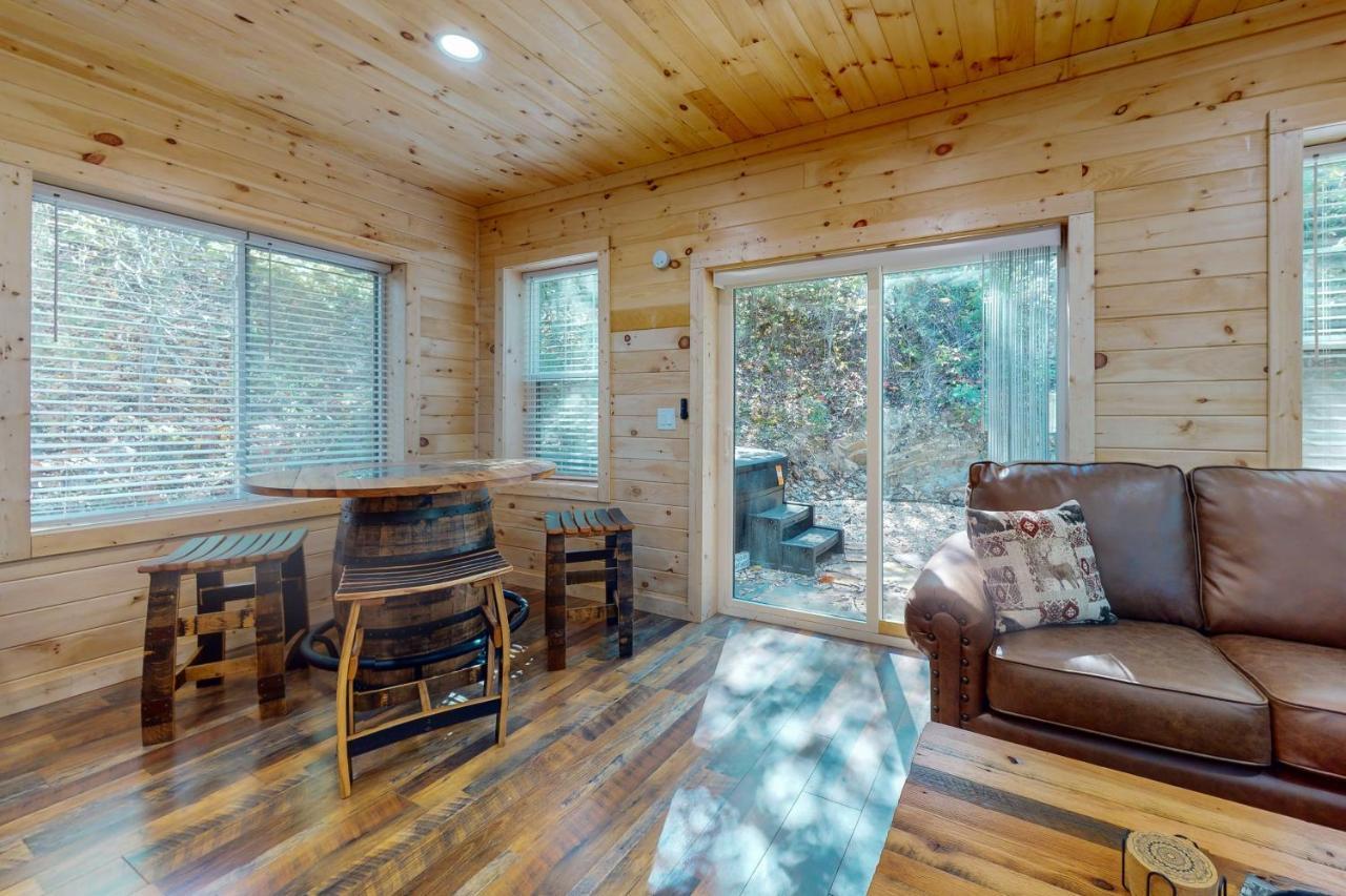 Willa Whiskey Barrel Retreat Sevierville Zewnętrze zdjęcie